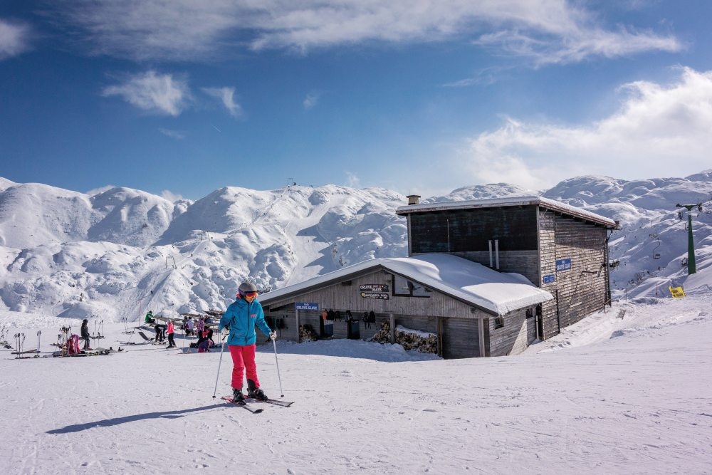 skiing by vogels orlove glave eaterie web